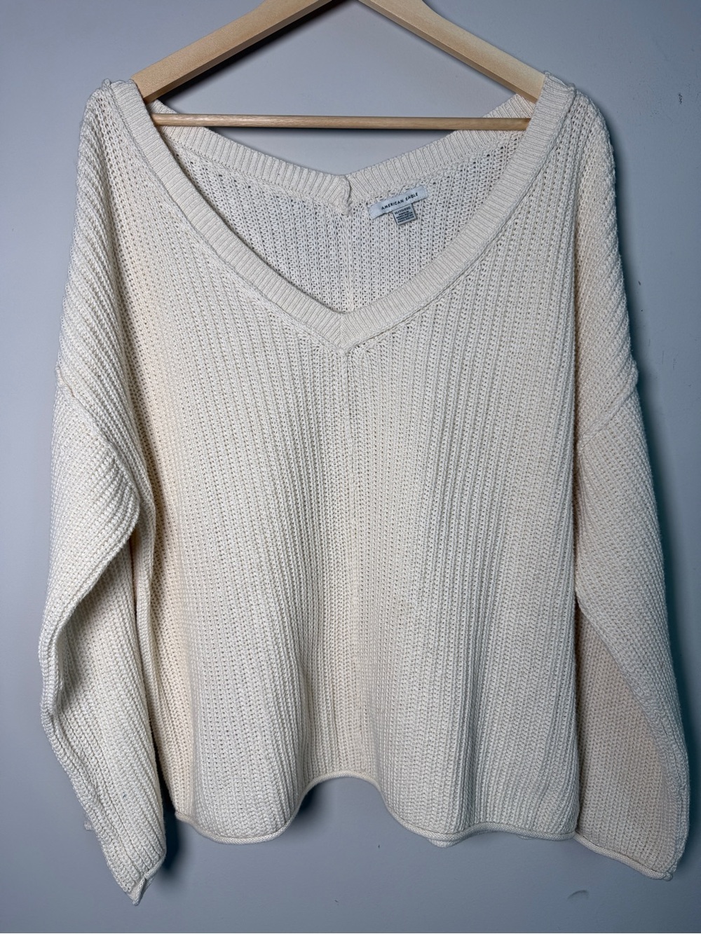 NWT American Eagle Chunky Ribbed V-Neck Sweater Ivory Cottagecore Coastal XL